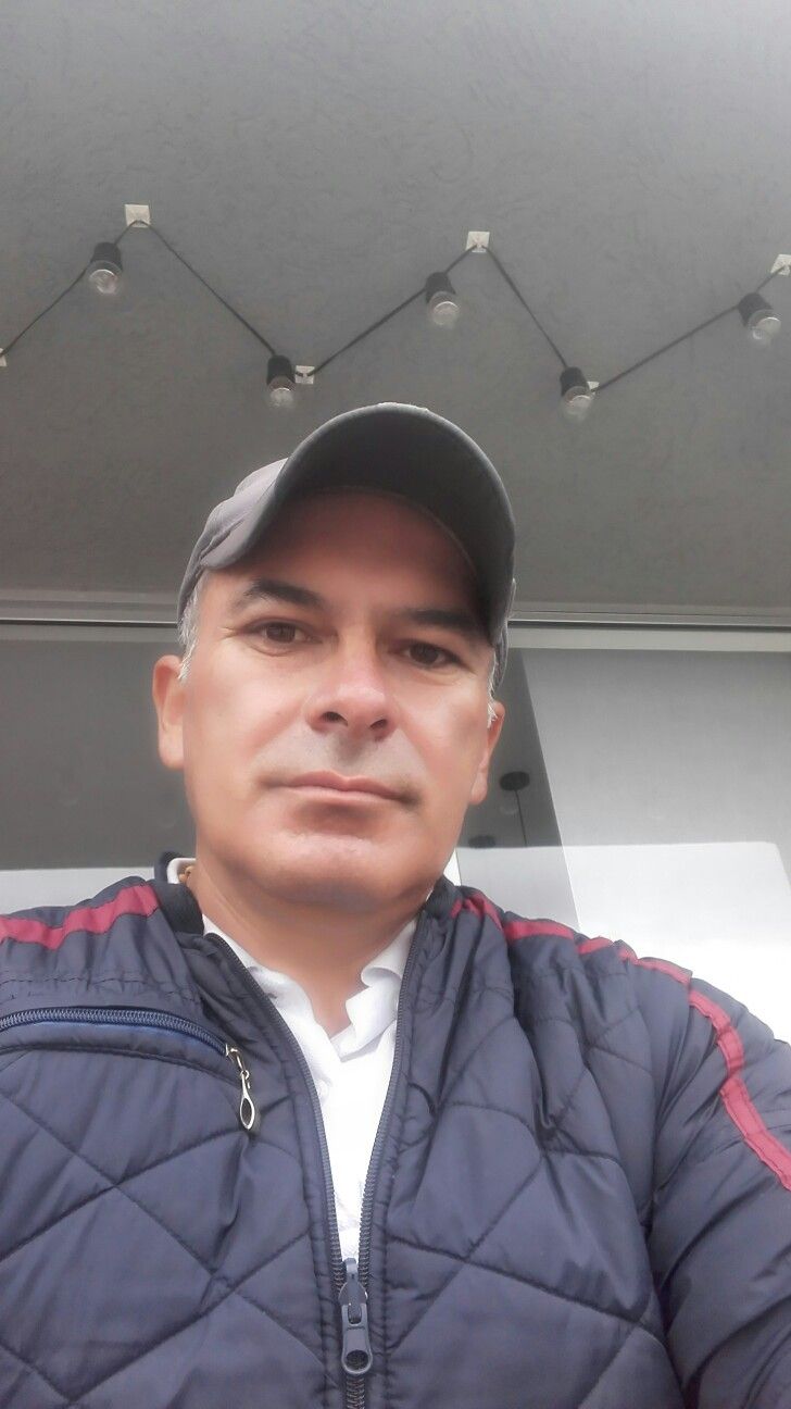 Carol S. · Santiago